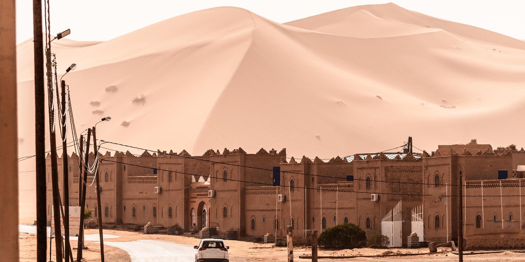 Giorno 5: Fes – Ifrane – Midelt – Erfoud – Merzouga (464 km/ c.a. 7 ore ½ )