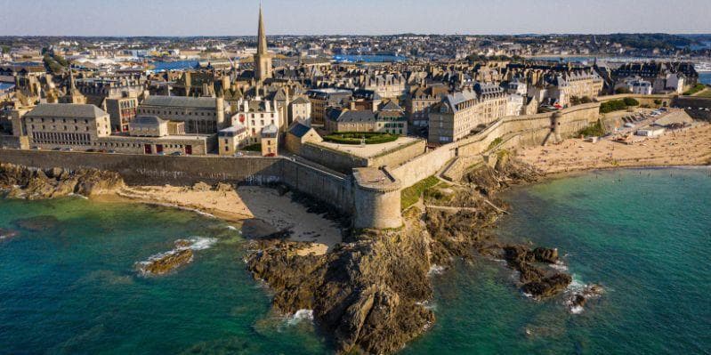 Quimper / Guimiliau / Saint-Malo / Rennes