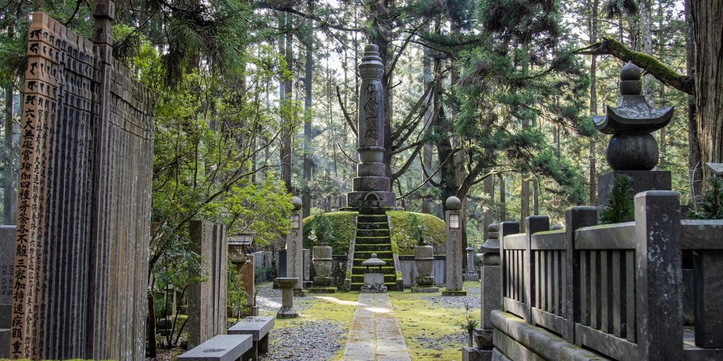 DÍA 12 (SÁBADO) NACHI – KATSUURA – KOYASAN – OSAKA