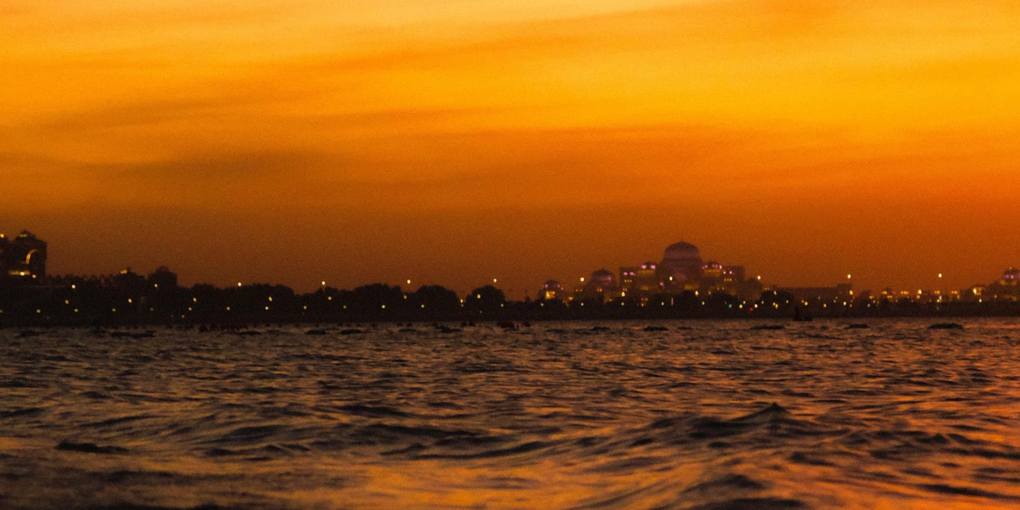 Jour 1 : Paris / Abu Dhabi