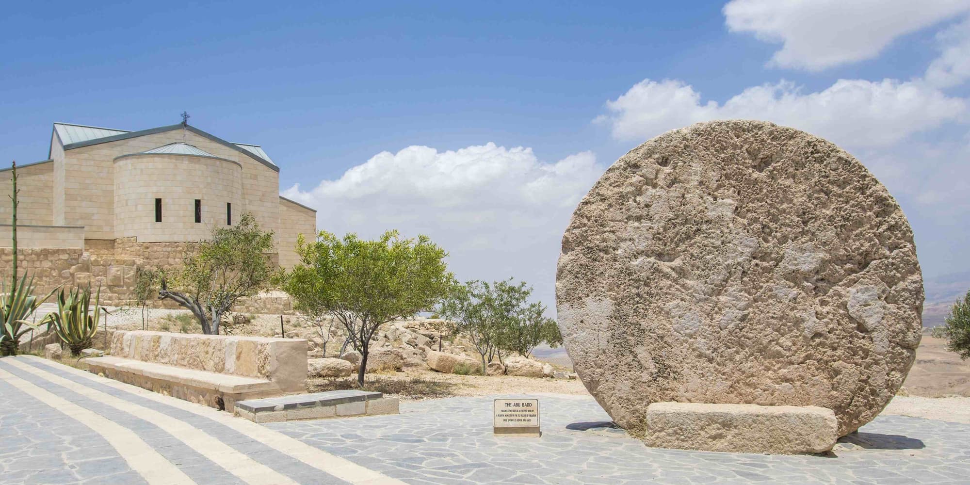 Jour 3 : Amman - Route des Rois - Madaba - Nébo - Kerak – Petra