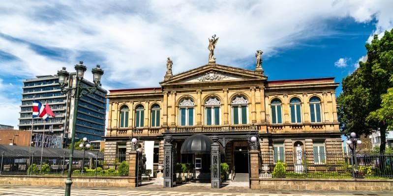 Jour 1 : Envol et Arrivée à San José