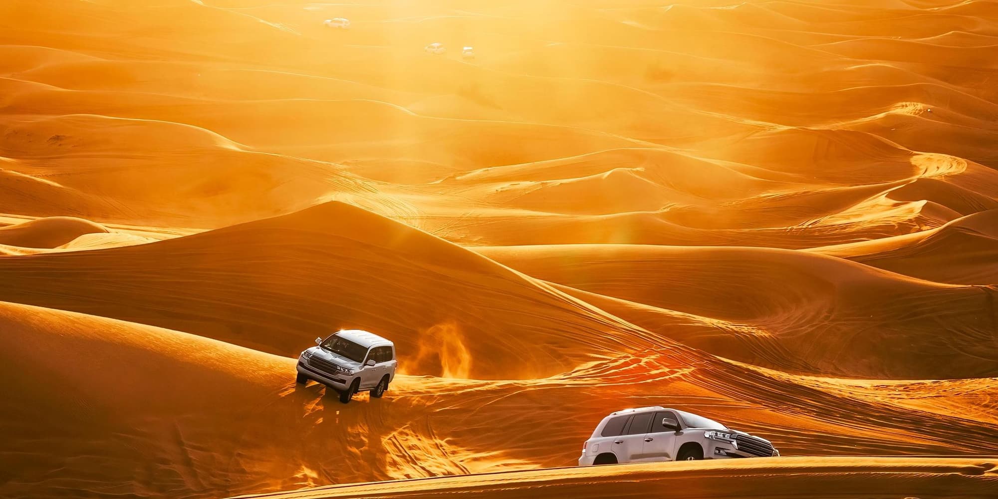 Dia 3 | Dubai, cuando el sol se oculta tras las dunas, el desierto revela su alma beduina