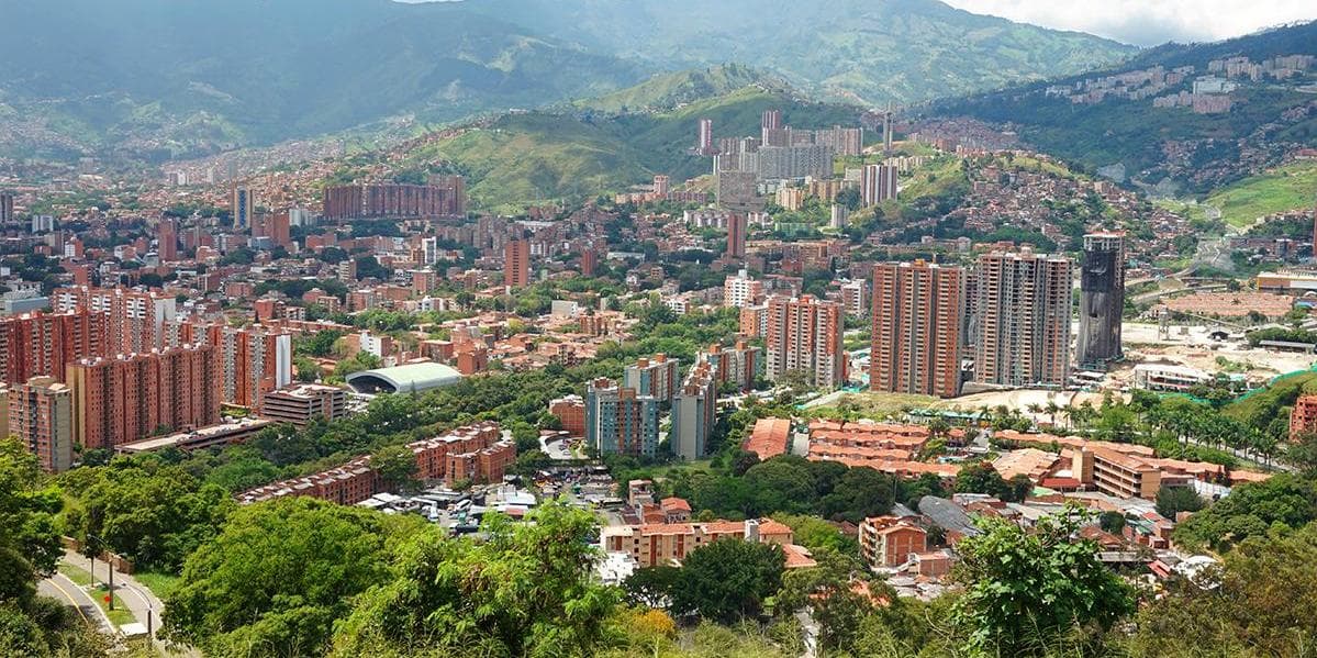DAY 4. (Friday) MEDELLÍN – HISTORY OF SOCIAL TRANSFORMATION.