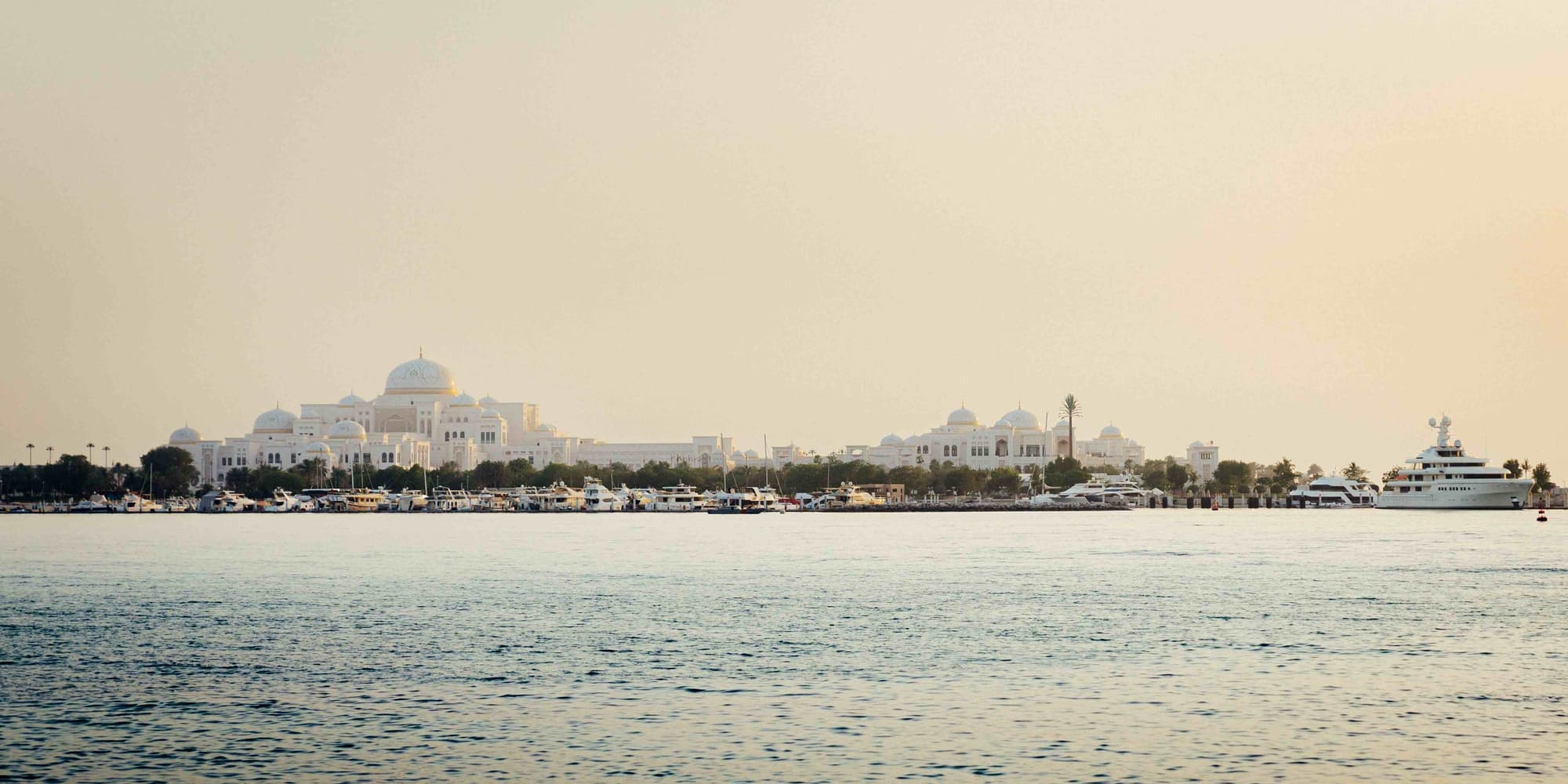 Jour 8 : Abu Dhabi / Paris