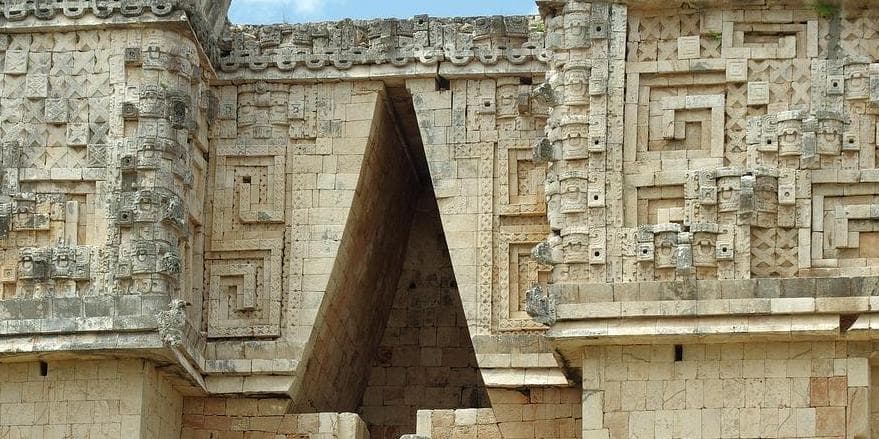 4º Giorno – Campeche / Uxmal / Merida (169 km)