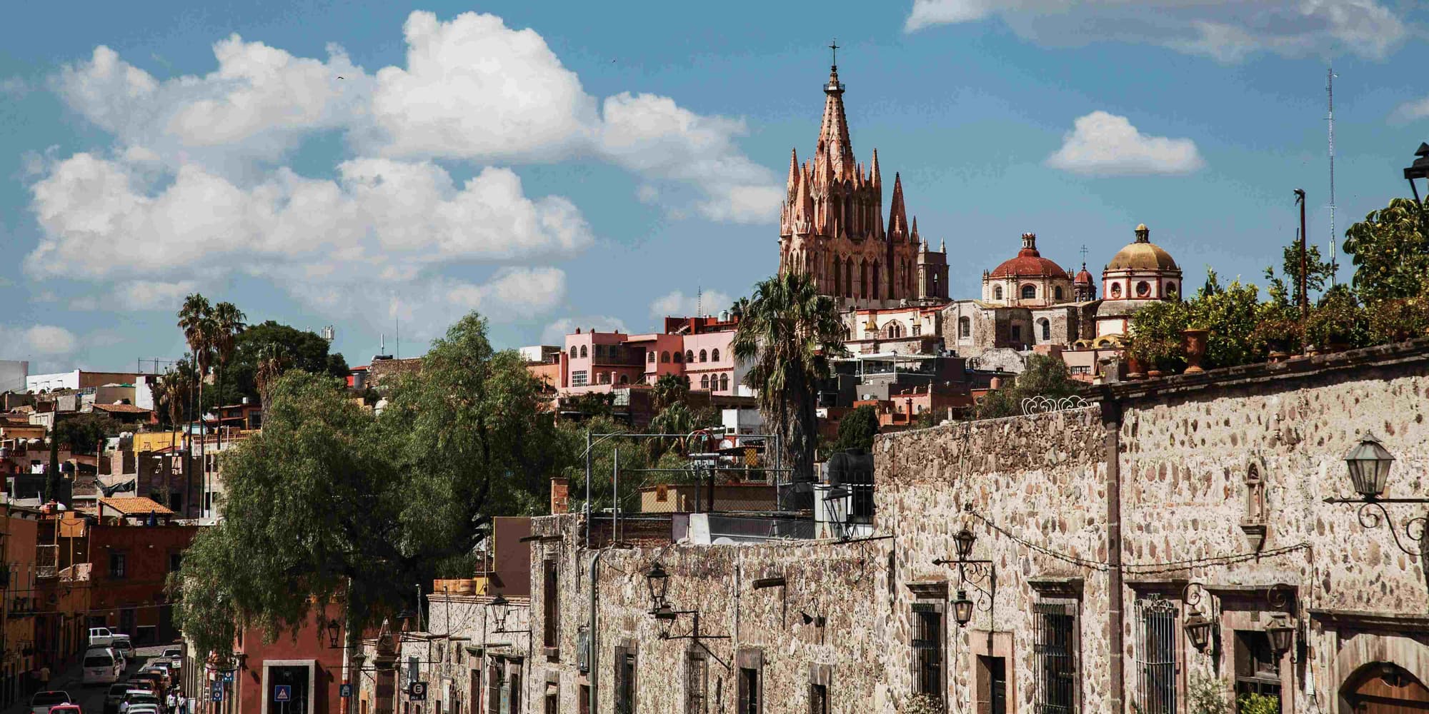 DAY 5: SAN MIGUEL DE ALLENDE – COLOR, ART AND TRADITION