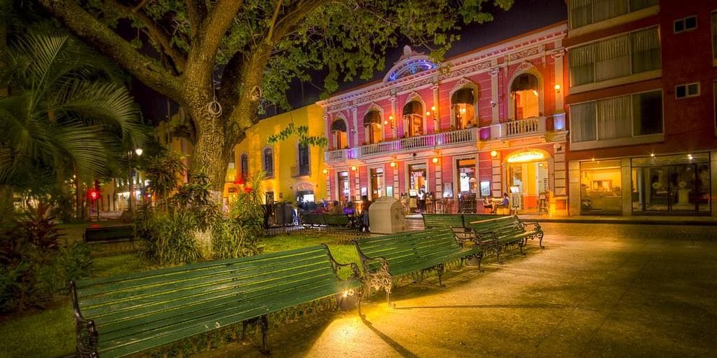  Visit to the city of Mérida, capital of the state of Yucatan, Uxmal y Campeche