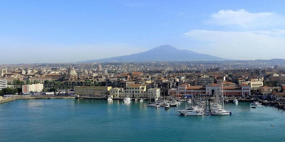 1°GIORNO: Sabato: Arrivo a Catania (hotel a Catania)