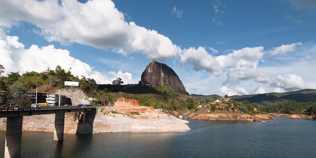 DAY 5. (Saturday) MEDELLÍN – VISIT TO EL PEÑOL AND GUATAPÉ