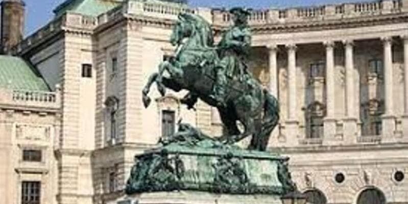 Día 19º (Martes) VIENA