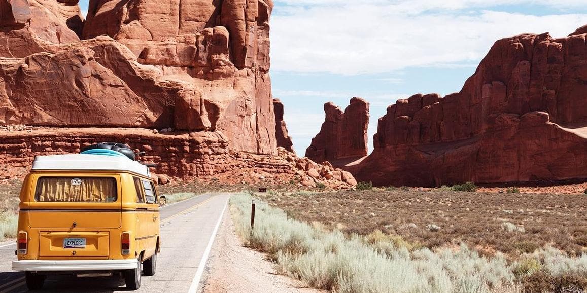 Giorno 5: (Venerdì)  GRAND CANYON - MONUMENT VALLEY - PAGE (460 km)