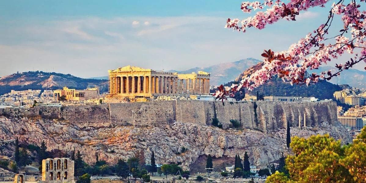 DAY 8 • ATHENS / PIRAEUS (GREECE)