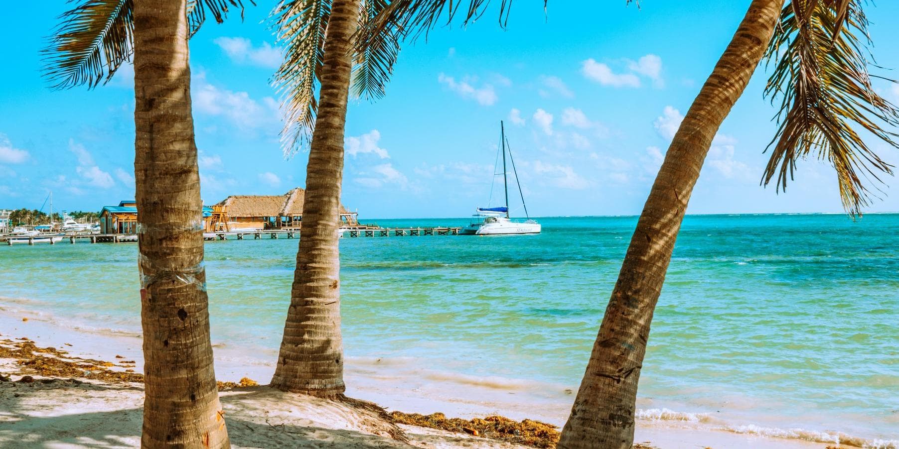 8° giorno: Peten – Belize Cittá - Cayo San Pedro