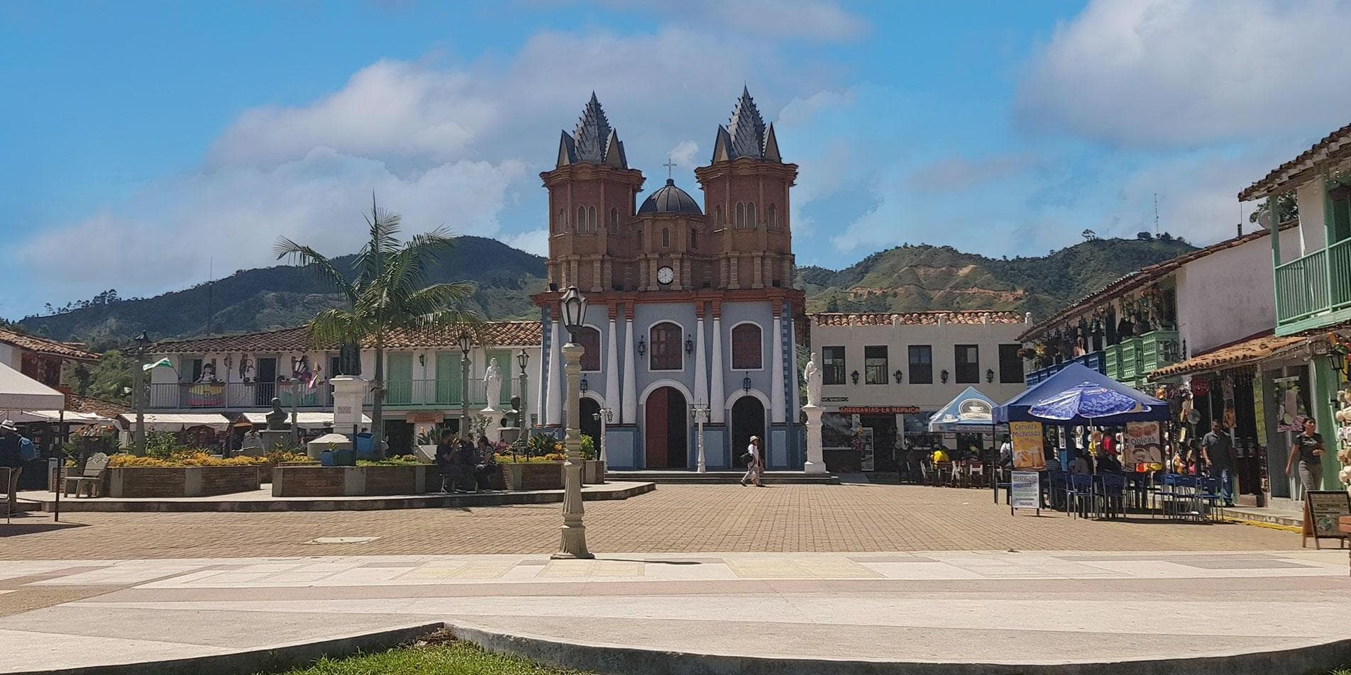 Day 5. Medellín - Traditional city tour 