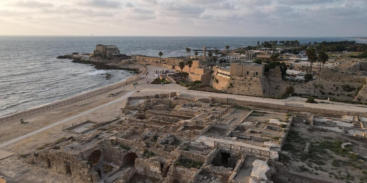 Día 9 | Viernes | HAIFA – CESÁREA – TEL AVIV  