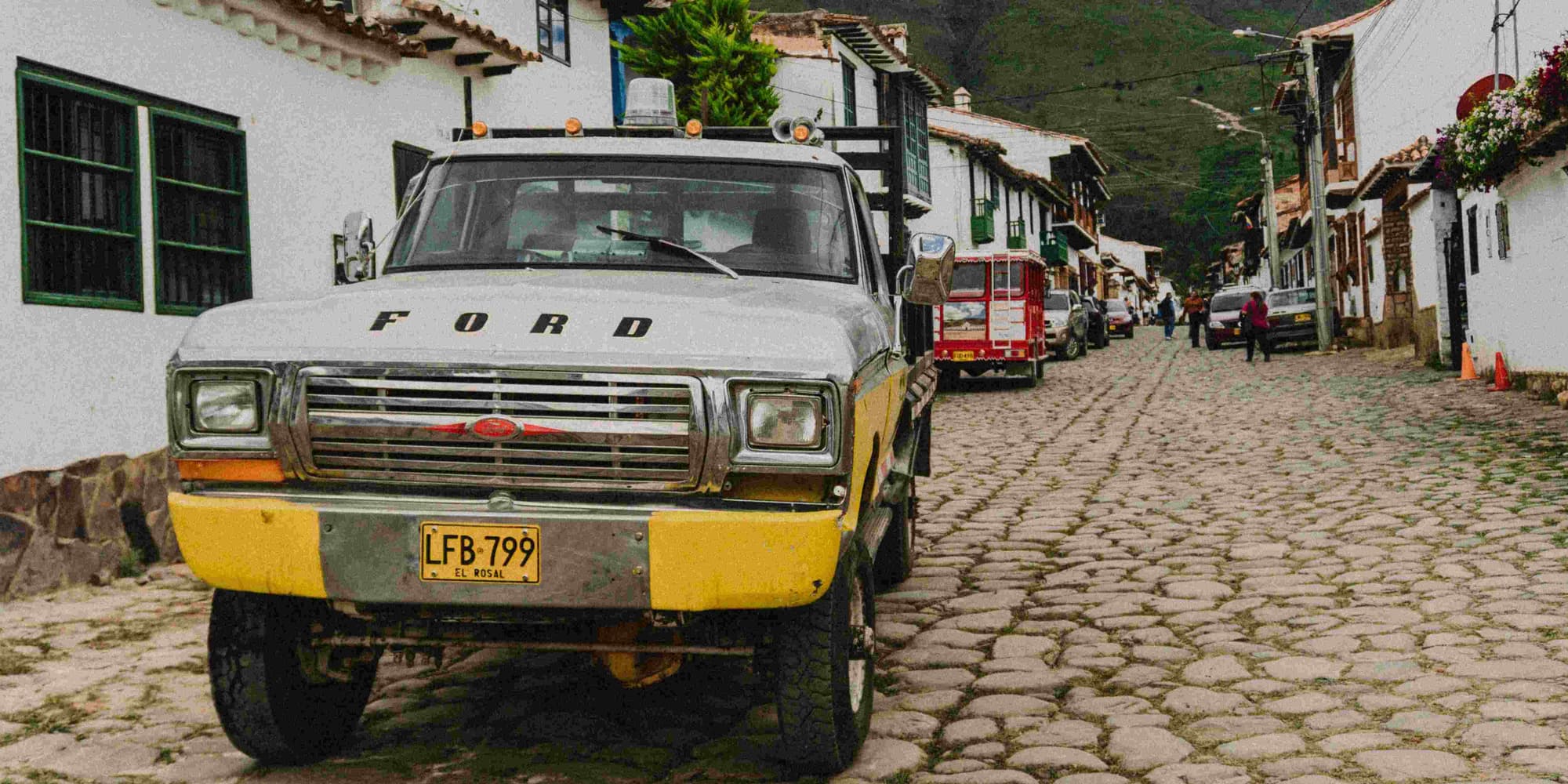 DÍA 3: VILLA DE LEYVA – ENTRE ESTRELLAS FÓSILES Y TEMPLOS OCULTOS