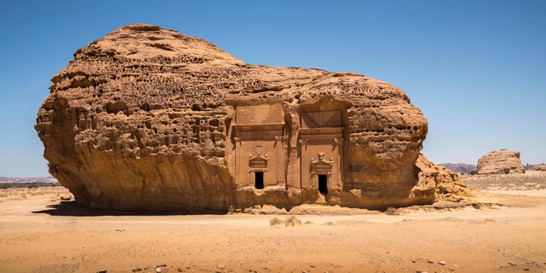 DÍA 9: AL ULA – MADA'IN SALEH-AL ULA