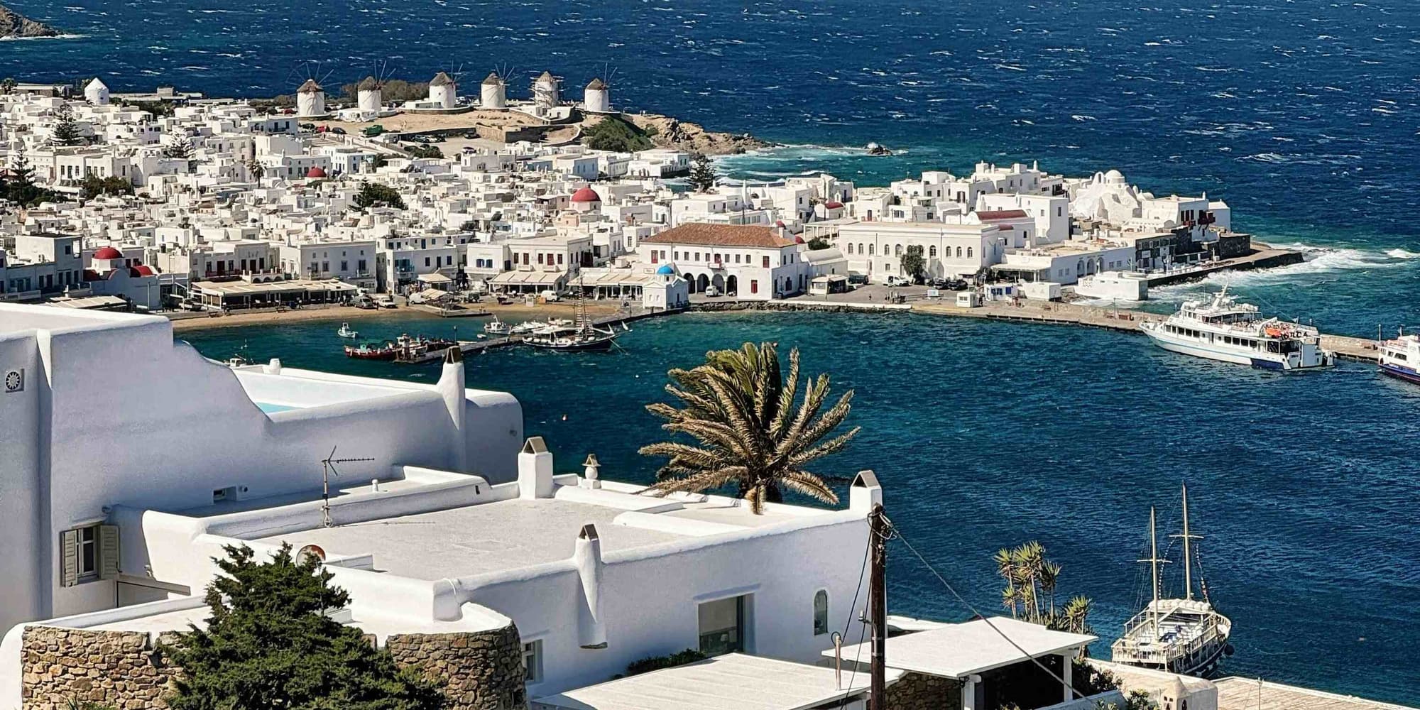 DÍA 2: MYKONOS – PLAYAS Y VIDA NOCTURNA