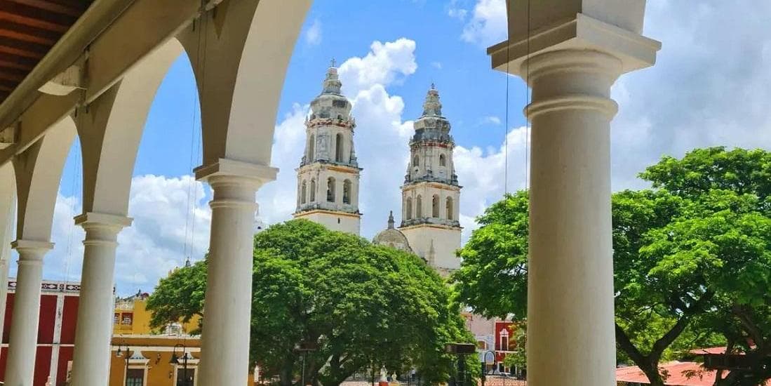 Campeche ciudad fortificada para luchar contra los ataques de piratas.