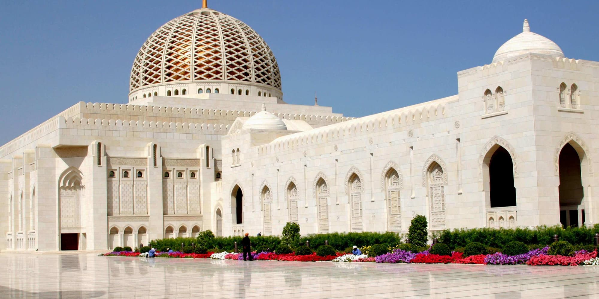 DAY 2: SUNDAY: MUSCAT (70KM)