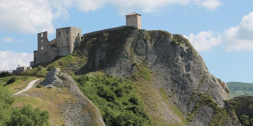 Giorno 1: Arrivo e Immersione Storica