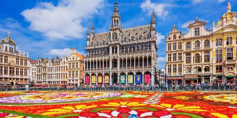 DÍA 05 BRUSELAS – BRUJAS – LONDRES