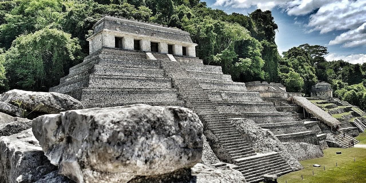 6º Giorno - Sabato San Cristóbal de las Casas / Agua Azul / Palenque (191 km)