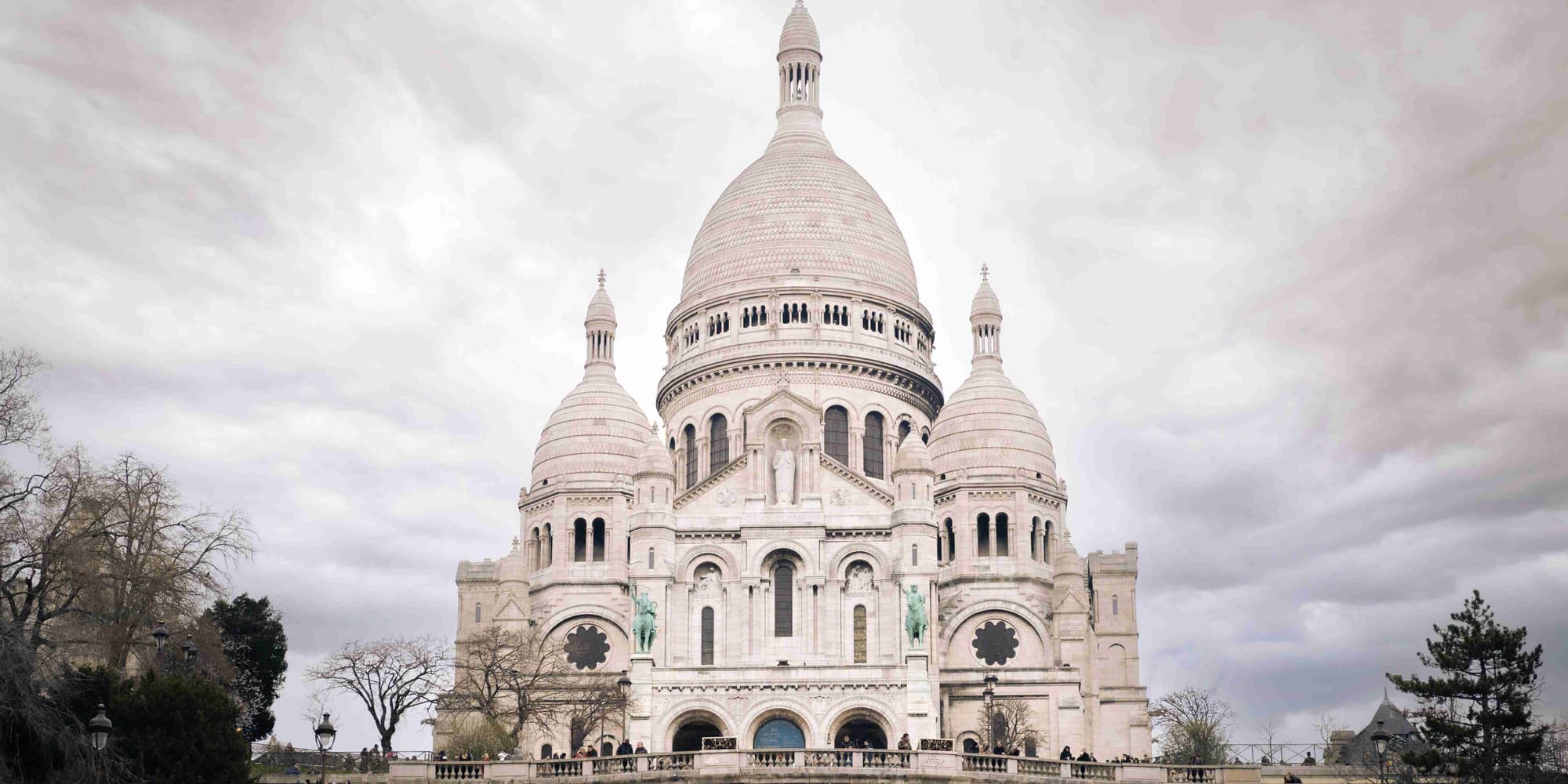 DAY 1: ARRIVAL IN PARIS – LOVE AND MAGIC IN THE CITY OF LIGHT