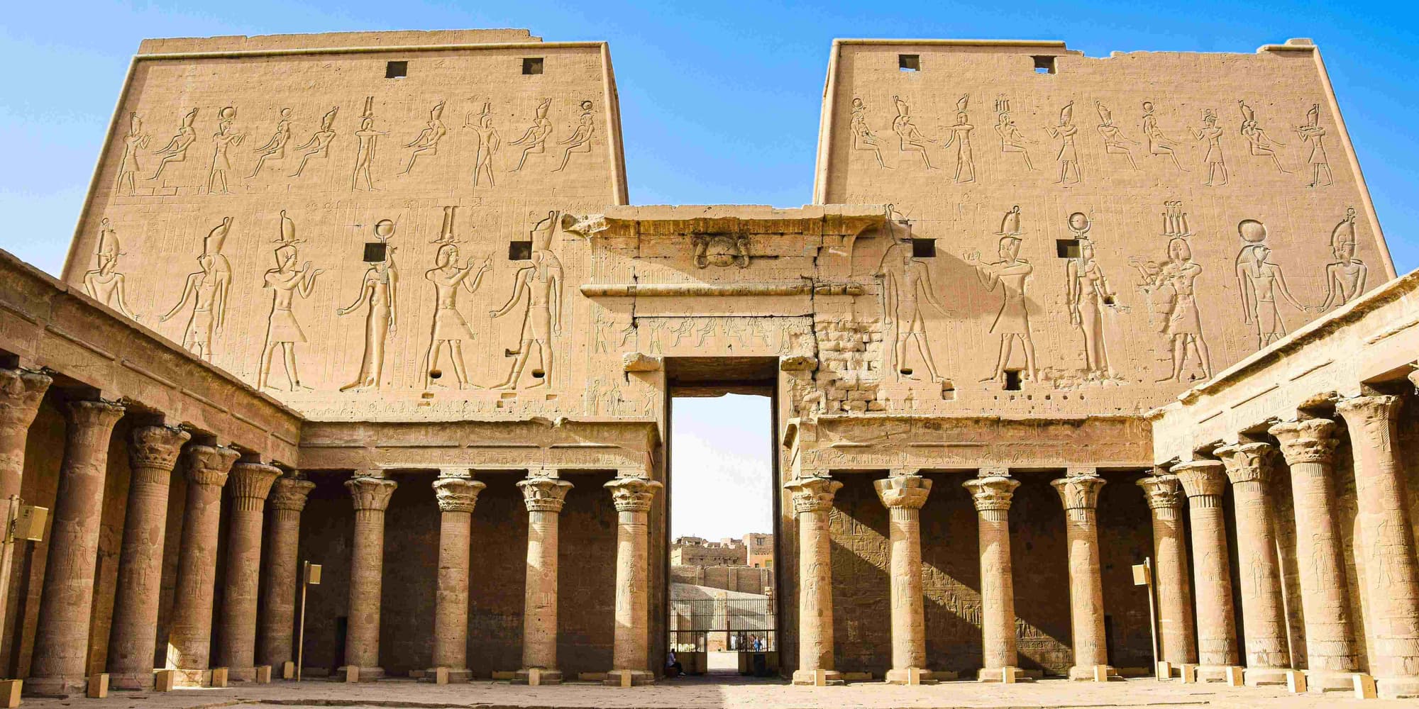 DAY 1: CAIRO - THE HEART OF HISTORY