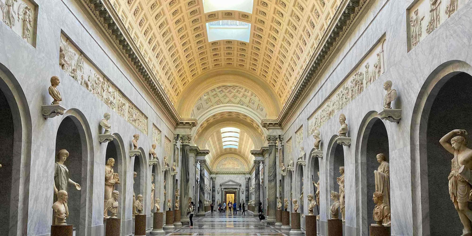 DAY 2: THE VATICAN AND ITS SECRETS