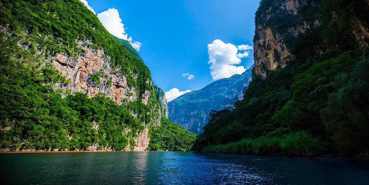 DÍA 7  JUEVES OAXACA DE JUÁREZ – TUXTLA GUTIÉRREZ – CAÑÓN DEL SUMIDERO – SAN CRISTÓBAL DE LAS CASAS   