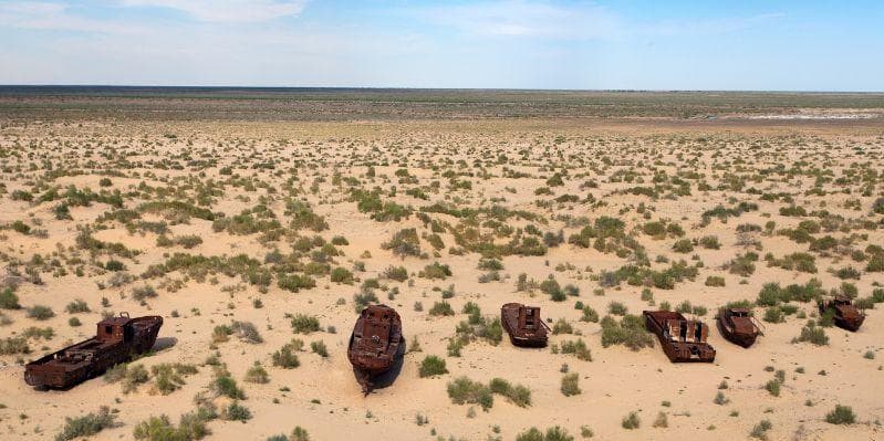 TASHKENT/NUKUS/MUYNAK/USTYURT PLATEAU/LAGO ARAL