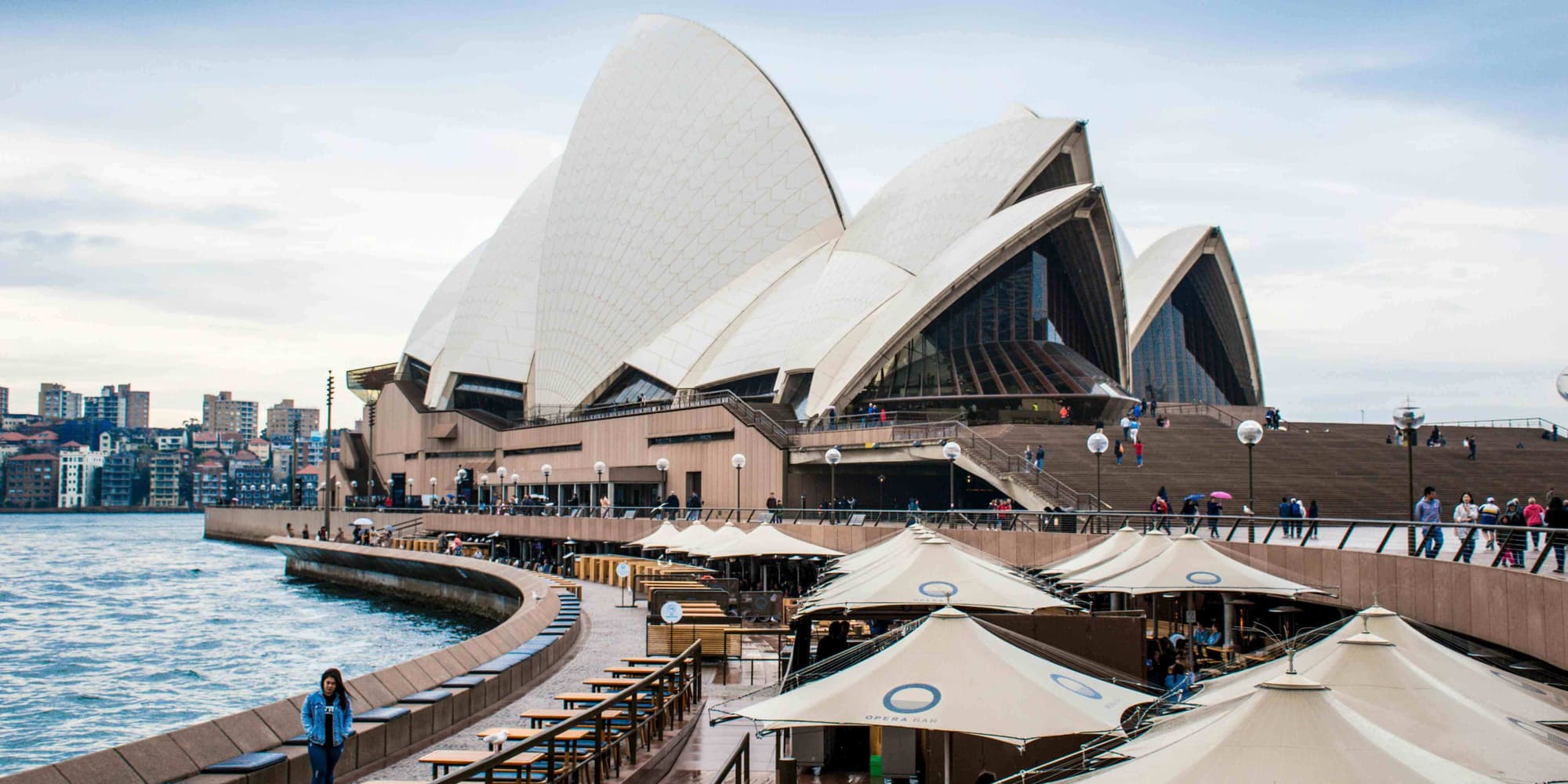 DAY 1: ARRIVAL IN SYDNEY - WELCOME AND URBAN EXPLORATION