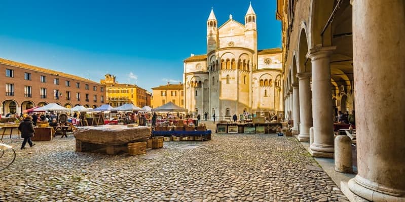 DAY 5 - TUESDAY: BOLOGNA - MODENA - PARMA - BOLOGNA