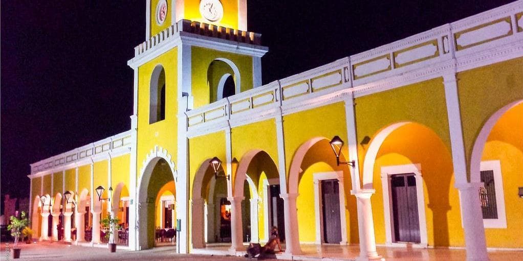 Arrival in Campeche, free afternoon and overnight.