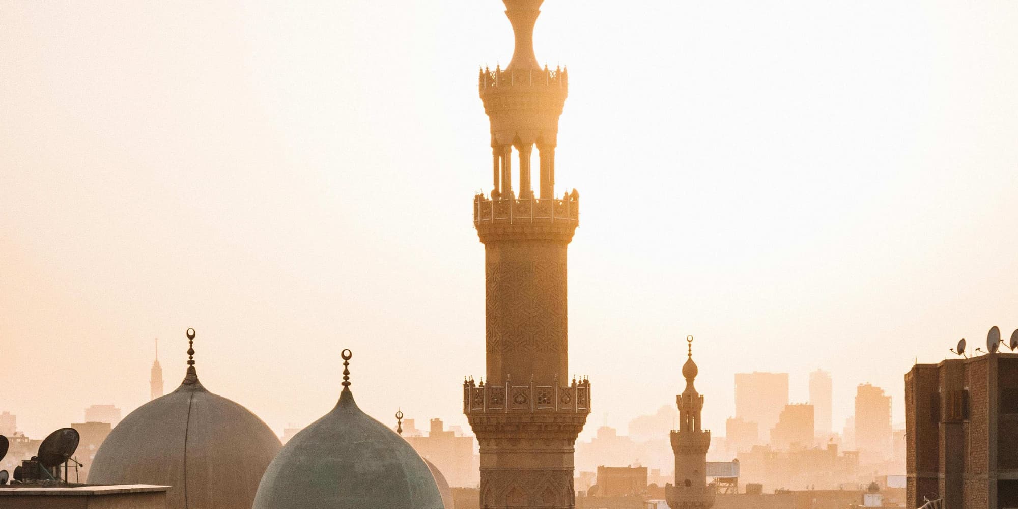 Día 1 | Lunes | AEROPUERTO DEL CAIRO - EL CAIRO