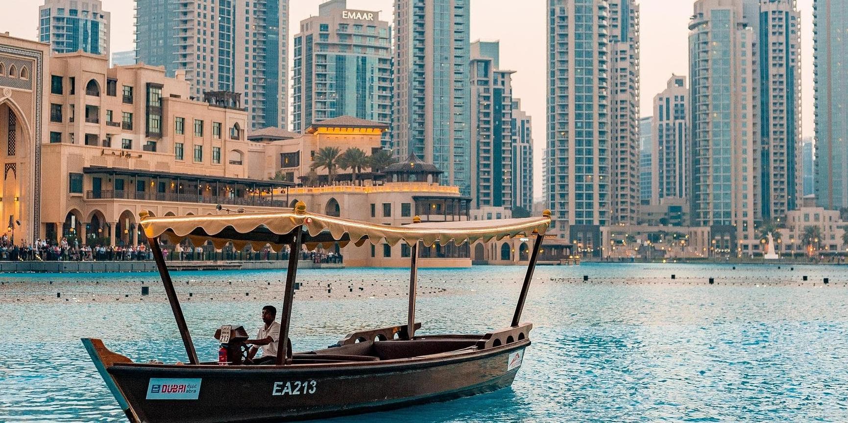 Dia 2 | Dubái, entre arenas antiguas y cristales modernos 