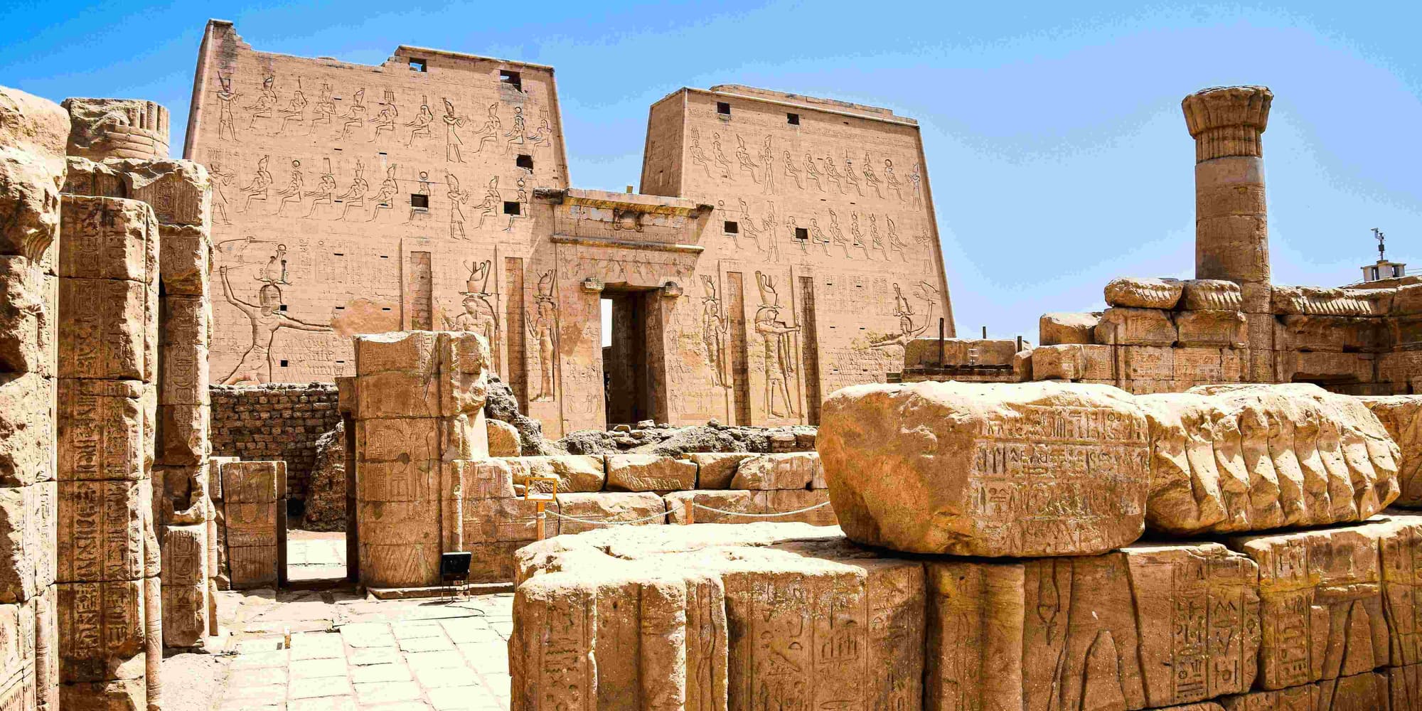 Día 5 | Lunes | EDFU – KOM OMBO – ASUÁN 