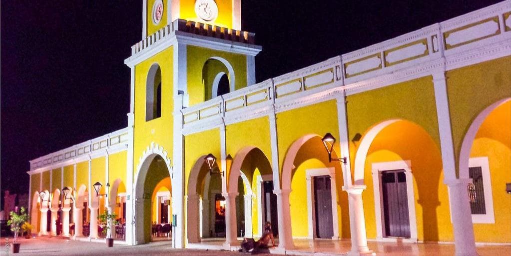 Arrival in Campeche, free afternoon and overnight.