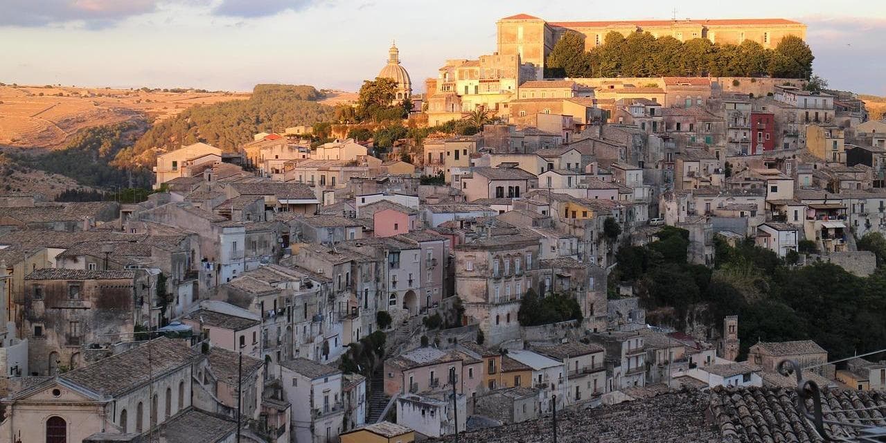 3°GIORNO: lunedì: RAGUSA IBLA – MODICA – PIAZZA ARMERINA (hotel ad Agrigento)