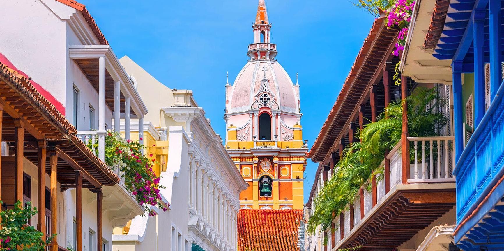 Dia 7. Bogotá e Cartagena - Traslado de partida e traslado de chegada 