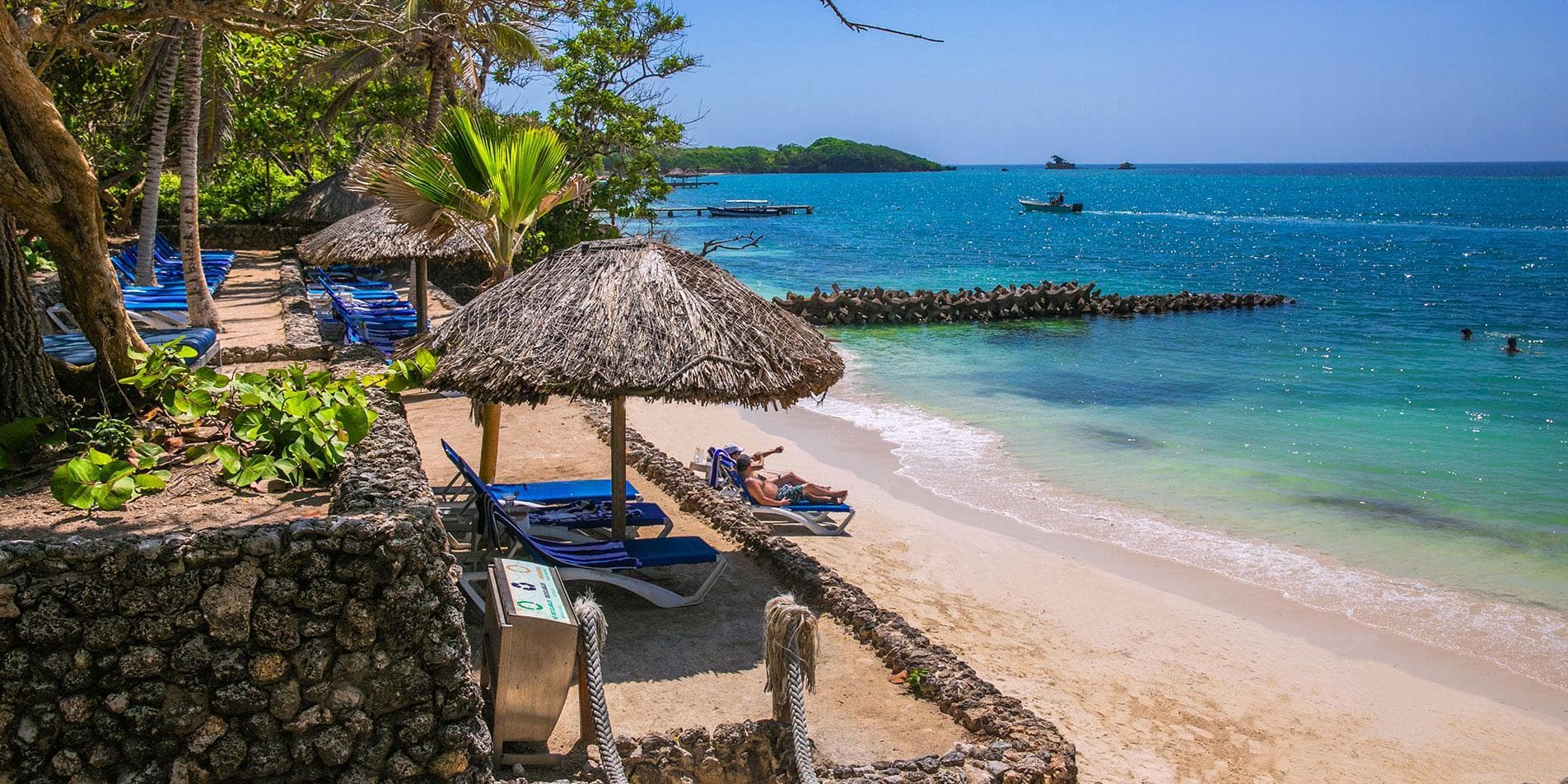 Day 9. Cartagena - Tour to the Rosario Islands 