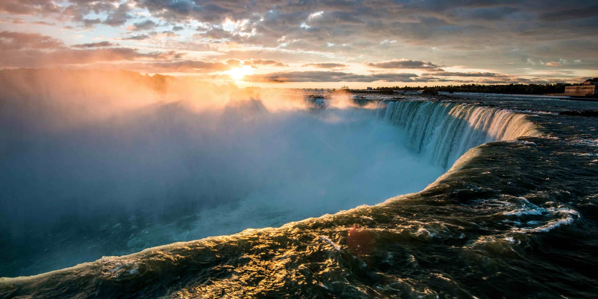 GIORNO 1: (Mercoledì) NEW YORK - NIAGARA FALLS (660 km)
