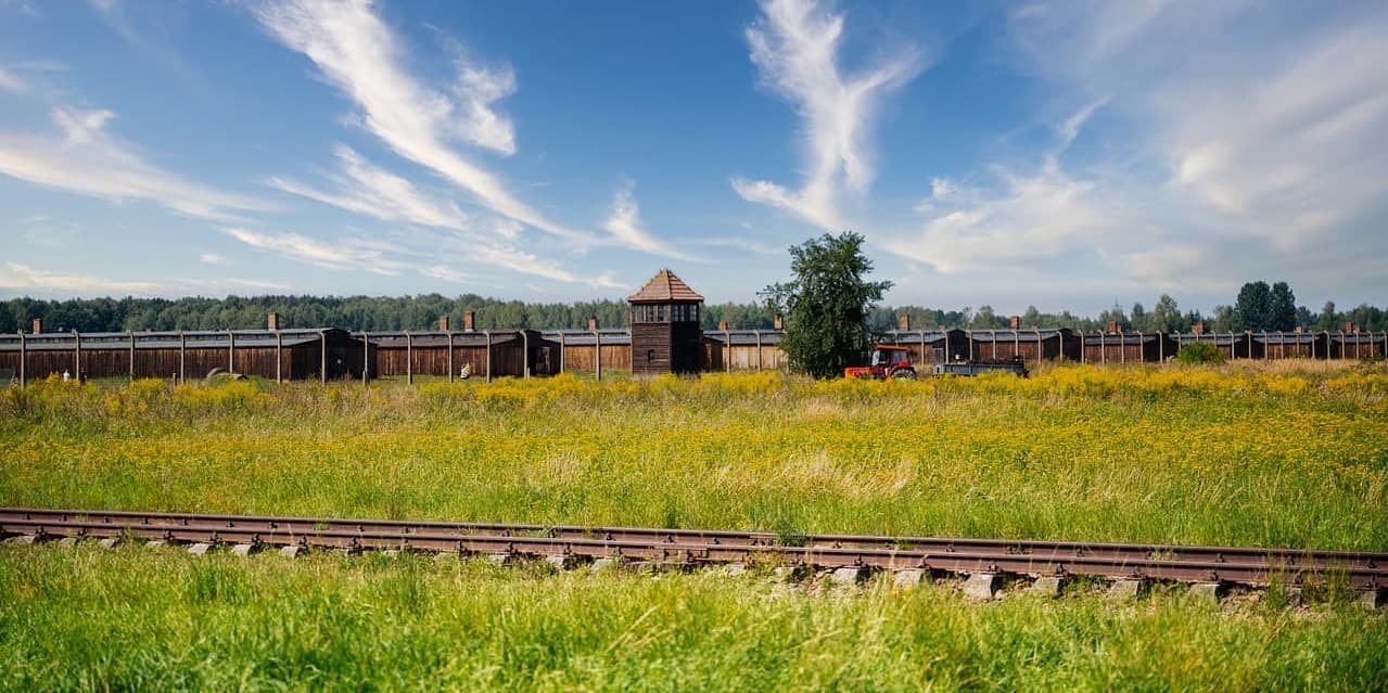 3º Giorno – CRACOVIA – AUSCHWITZ – CRACOVIA