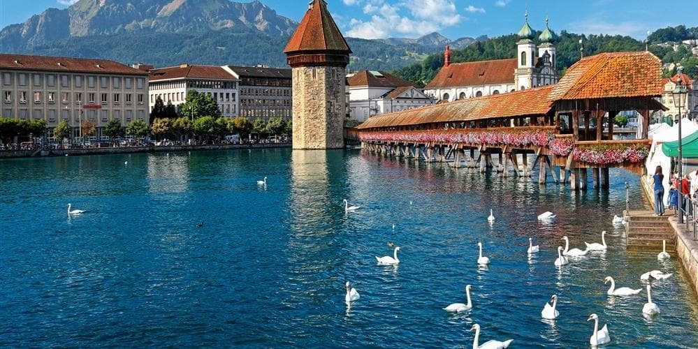 DÍA 8 PARÍS • LUCERNA•ZÚRICH (Sábado)