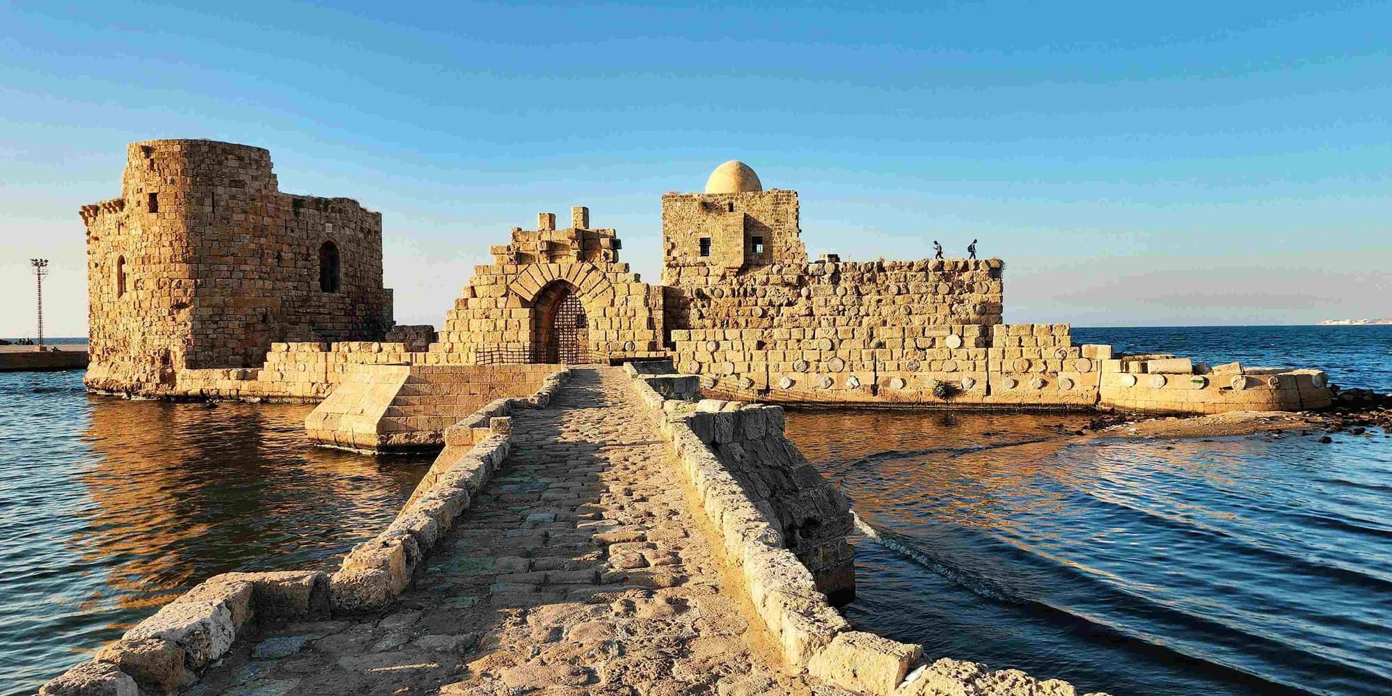 Jour 2 :  Beyrouth – Sidon – Tyr – Eshmun – Beyrouth (Env. 200 Km)