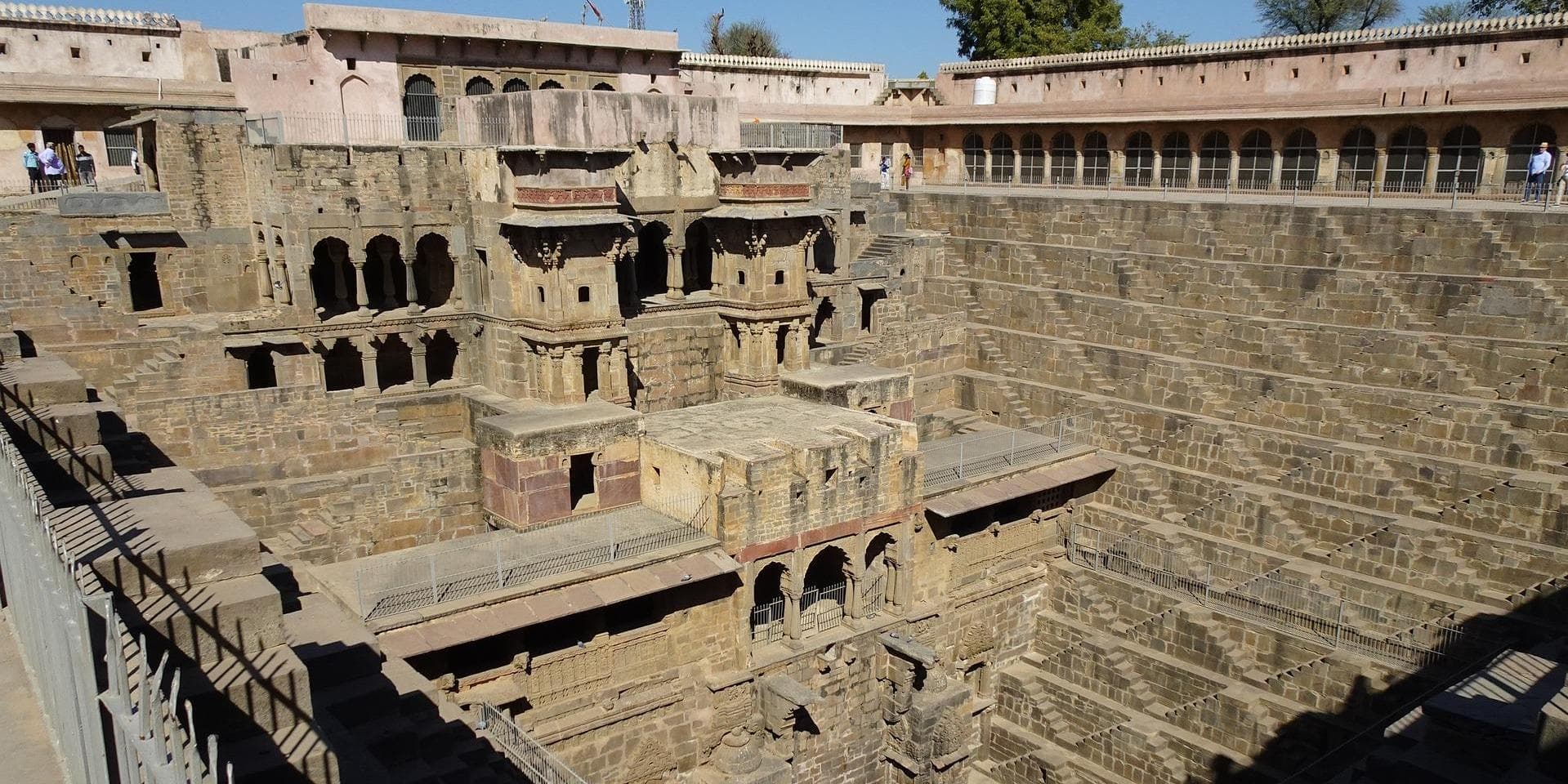 Dia 14 | Jaipur - Agra, arenas, pozos y palacios 