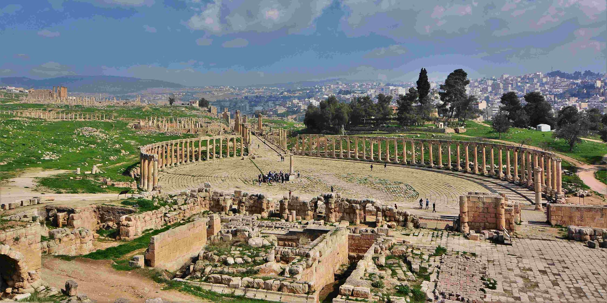 Jour 2 : Amman – Châteaux du Désert – Amman