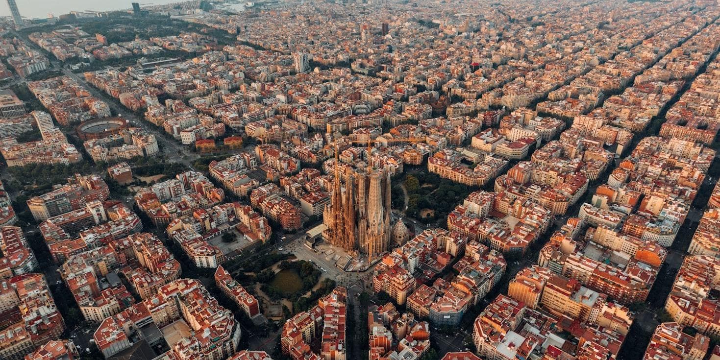 Día 8º (Domingo) MADRID - ZARAGOZA - BARCELONA (662 kms) - 22 de febrero de 2026